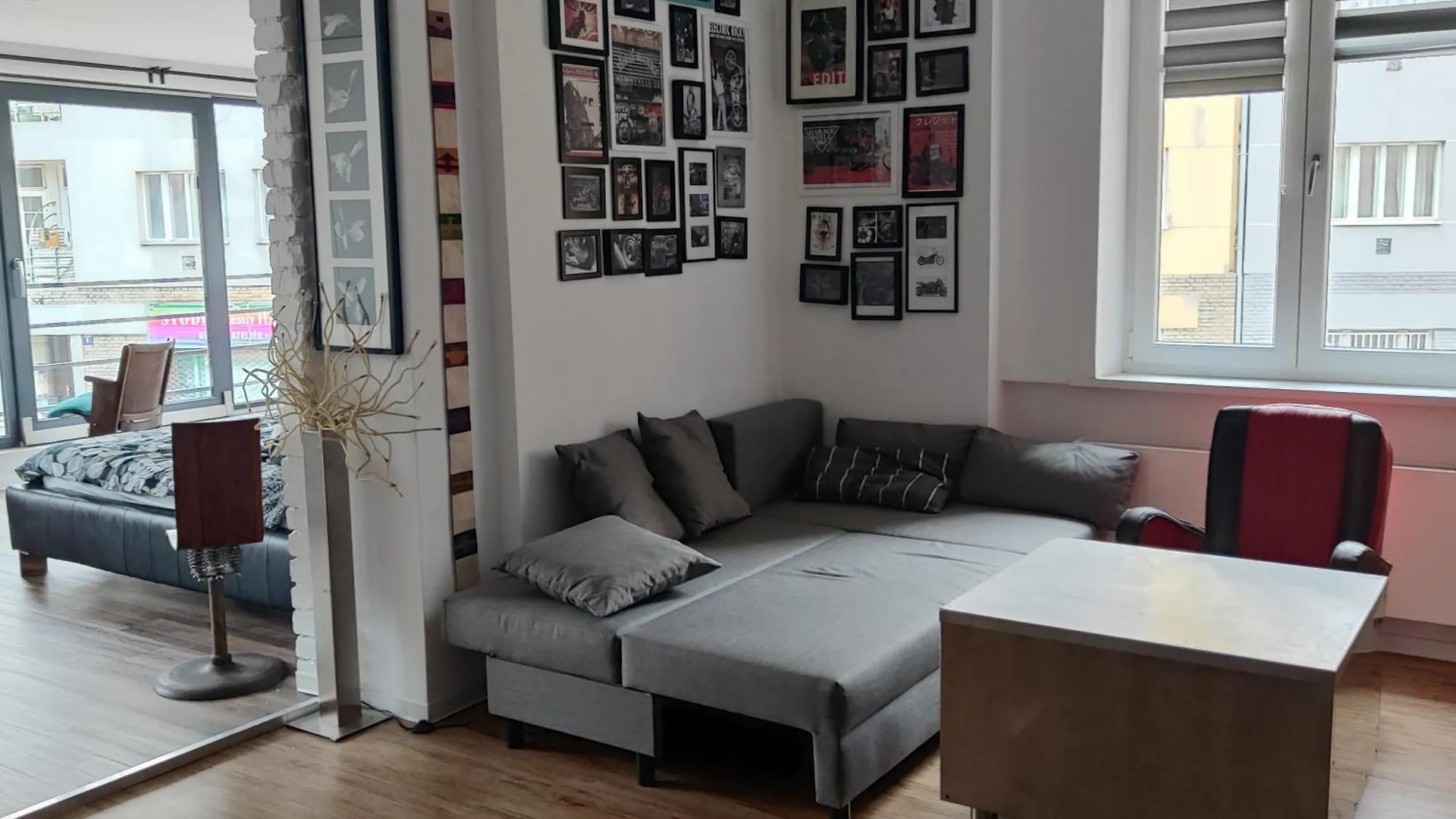 Apartment Big Windows Praga